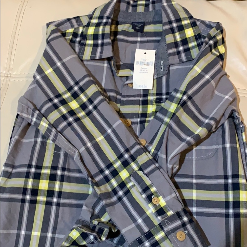 NWT Long sleeve shirt. Size 5, BabyGAP